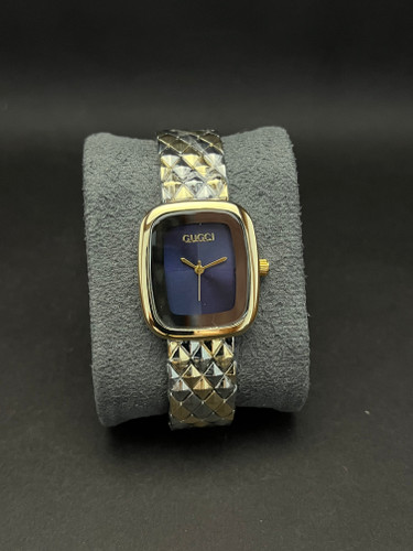ساعت مچی زنانه مارک گوچی بند فلزی مدل تراشدار_قاب مستطیل صفحه سرمه ای
