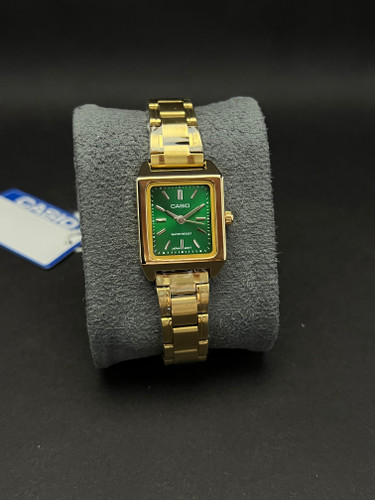 ساعت مچی زنانه مارک کاسیو بند استیل طلایی_قاب تانکی مستطیلی صفحه سبز